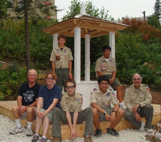 Tommy Oldani (back left) with the crew that helped reconstruct the wellhead.